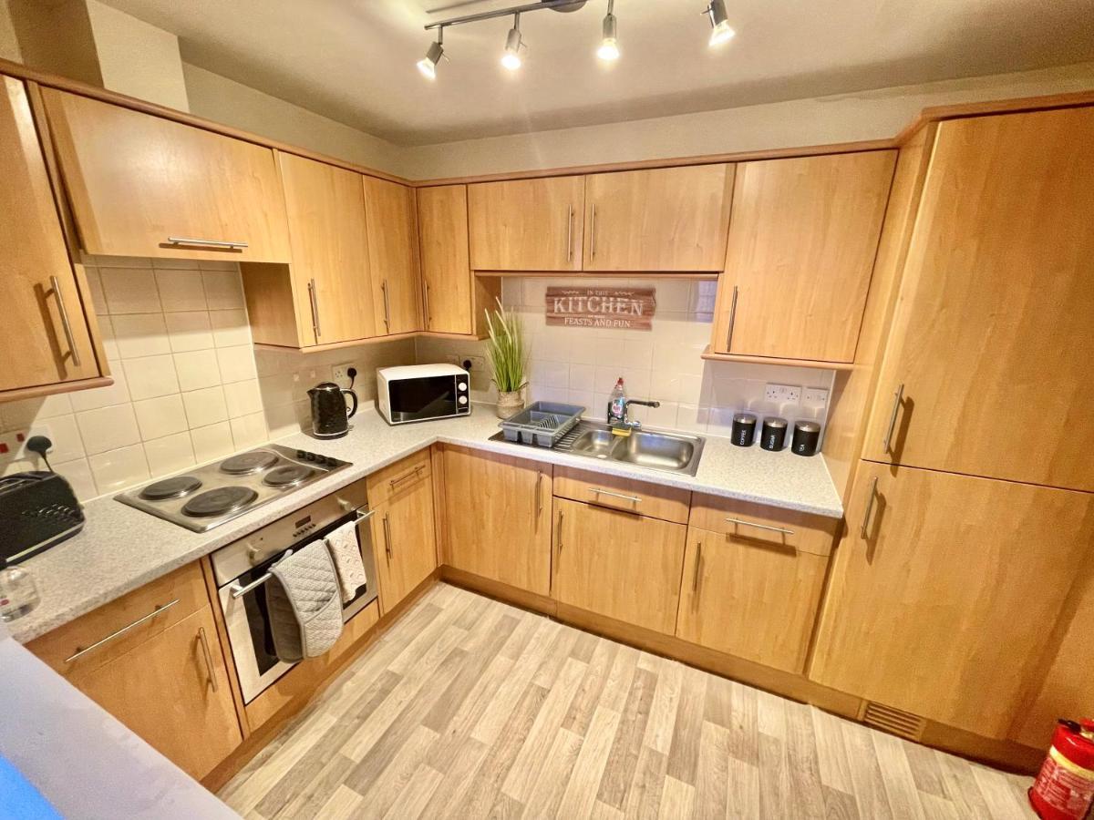 بورنماوث A Stylish Retreat - Super King Bed - Heart Of Town Centre - 5 Mins Stroll To Beach المظهر الخارجي الصورة